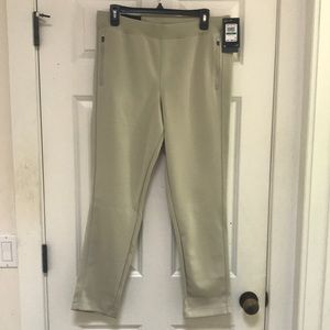Under Armour Golf/Athletic/Athleisure Pants, NWT!